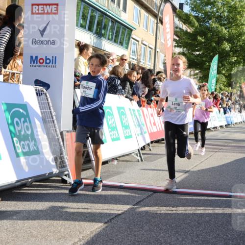 15.09.2024 - PSD Bank Halbmarathon Strokosch-Dieckow http://msf.ph/oto/7066768 15.09.2024 10:26:55 Ziel 134, 173, 196, 209, 212, 215, 229, 237, 307 meine-sportfotos.de
