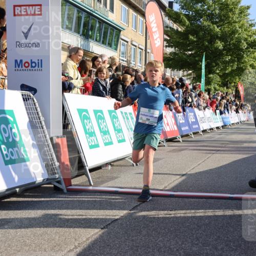 15.09.2024 - PSD Bank Halbmarathon Strokosch-Dieckow http://msf.ph/oto/7067061 15.09.2024 10:27:05 Ziel 42, 69, 196, 212, 215, 237, 284 meine-sportfotos.de