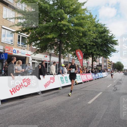 15.09.2024 - PSD Bank Halbmarathon Miley Keyser http://msf.ph/oto/7068412 15.09.2024 11:20:02 Ziel 611, 843, 1011, 2613 meine-sportfotos.de