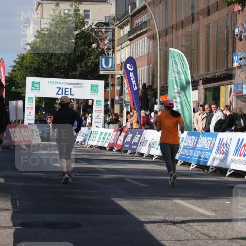 15.09.2024 - PSD Bank Halbmarathon Michael Strokosch http://msf.ph/oto/7069266 15.09.2024 10:05:44 Ziel  meine-sportfotos.de