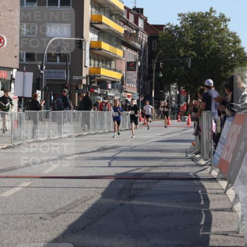 15.09.2024 - PSD Bank Halbmarathon Michael Strokosch http://msf.ph/oto/7069372 15.09.2024 10:24:45 Ziel 61, 211 meine-sportfotos.de