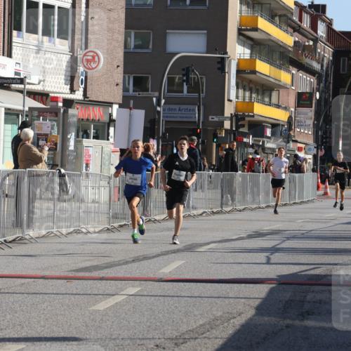 15.09.2024 - PSD Bank Halbmarathon Michael Strokosch http://msf.ph/oto/7069407 15.09.2024 10:24:49 Ziel 61, 131, 211 meine-sportfotos.de