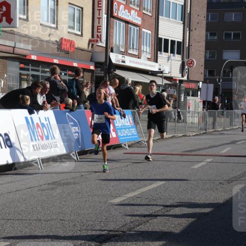 15.09.2024 - PSD Bank Halbmarathon Michael Strokosch http://msf.ph/oto/7069432 15.09.2024 10:24:51 Ziel 61, 119, 131, 211 meine-sportfotos.de