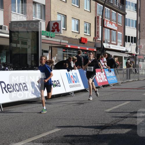 15.09.2024 - PSD Bank Halbmarathon Michael Strokosch http://msf.ph/oto/7069447 15.09.2024 10:24:52 Ziel 61, 119, 131, 211 meine-sportfotos.de
