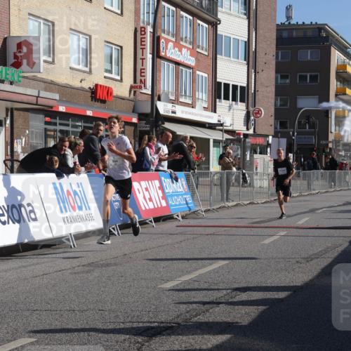15.09.2024 - PSD Bank Halbmarathon Michael Strokosch http://msf.ph/oto/7069485 15.09.2024 10:24:55 Ziel 61, 119, 131, 211 meine-sportfotos.de