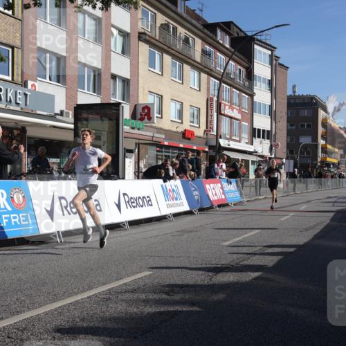 15.09.2024 - PSD Bank Halbmarathon Michael Strokosch http://msf.ph/oto/7069497 15.09.2024 10:24:56 Ziel 61, 119, 131, 211 meine-sportfotos.de