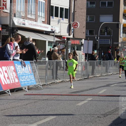 15.09.2024 - PSD Bank Halbmarathon Michael Strokosch http://msf.ph/oto/7069537 15.09.2024 10:25:05 Ziel 102, 119, 131, 165, 177 meine-sportfotos.de