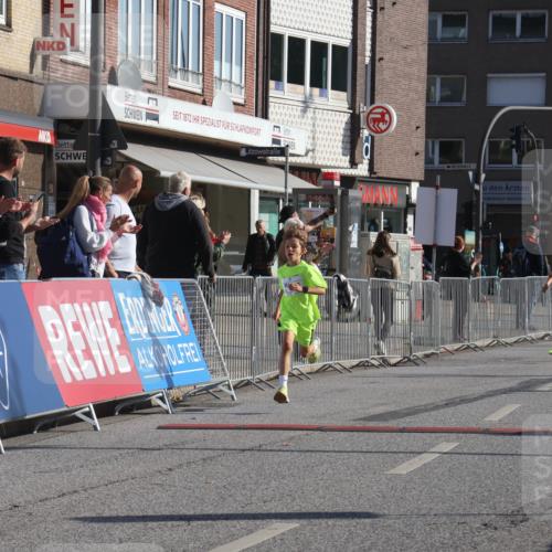 15.09.2024 - PSD Bank Halbmarathon Michael Strokosch http://msf.ph/oto/7069547 15.09.2024 10:25:05 Ziel 102, 119, 131, 165, 177 meine-sportfotos.de
