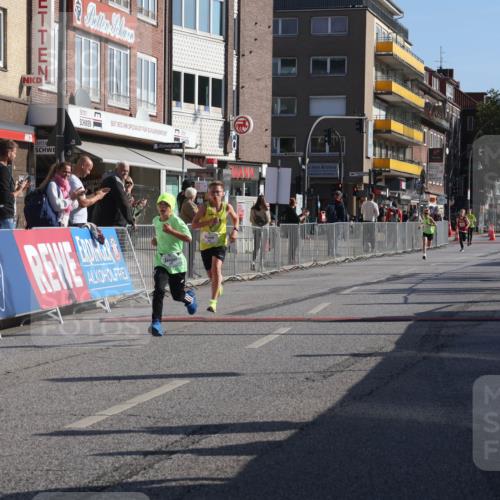 15.09.2024 - PSD Bank Halbmarathon Michael Strokosch http://msf.ph/oto/7069588 15.09.2024 10:25:08 Ziel 102, 119, 131, 165, 177 meine-sportfotos.de