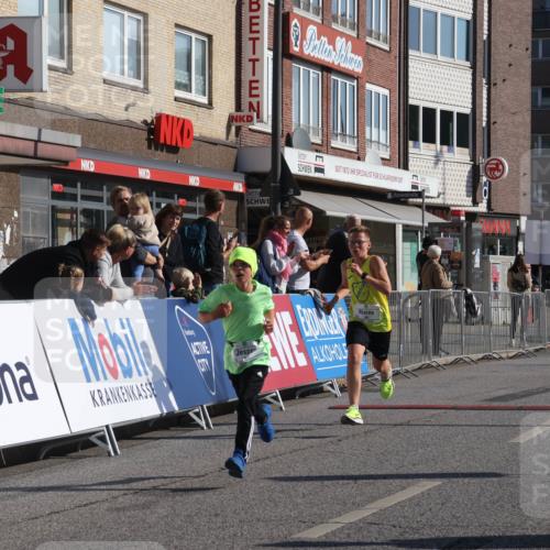 15.09.2024 - PSD Bank Halbmarathon Michael Strokosch http://msf.ph/oto/7069603 15.09.2024 10:25:09 Ziel 7, 102, 119, 165, 177 meine-sportfotos.de