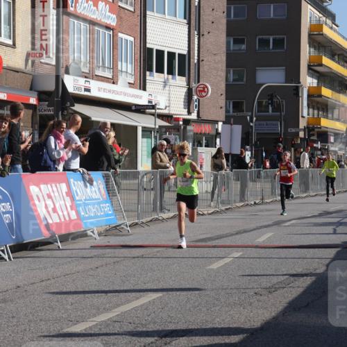15.09.2024 - PSD Bank Halbmarathon Michael Strokosch http://msf.ph/oto/7069656 15.09.2024 10:25:15 Ziel 7, 19, 66, 102, 165, 177 meine-sportfotos.de