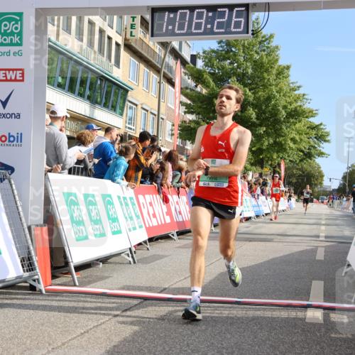 15.09.2024 - PSD Bank Halbmarathon Strokosch-Dieckow http://msf.ph/oto/7069815 15.09.2024 11:09:17 Ziel 495, 496, 499, 510, 529 meine-sportfotos.de