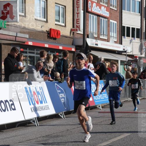 15.09.2024 - PSD Bank Halbmarathon Michael Strokosch http://msf.ph/oto/7069904 15.09.2024 10:25:38 Ziel 36, 110, 221, 238, 248, 257, 298, 300 meine-sportfotos.de