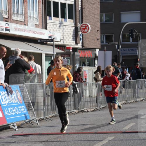 15.09.2024 - PSD Bank Halbmarathon Michael Strokosch http://msf.ph/oto/7070065 15.09.2024 10:25:57 Ziel 20, 54, 98, 240 meine-sportfotos.de