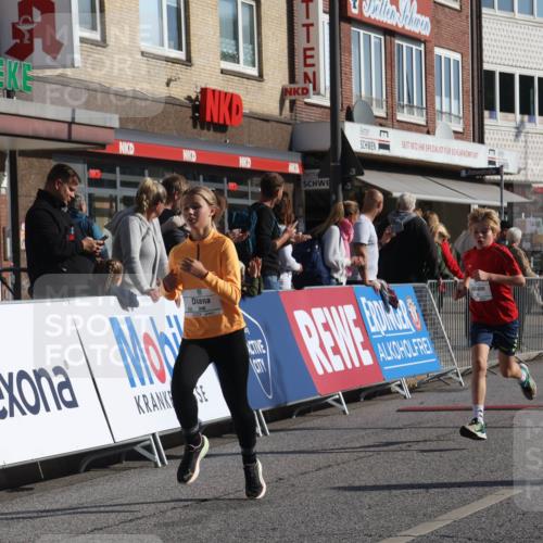 15.09.2024 - PSD Bank Halbmarathon Michael Strokosch http://msf.ph/oto/7070100 15.09.2024 10:25:59 Ziel 20, 54, 98, 240 meine-sportfotos.de