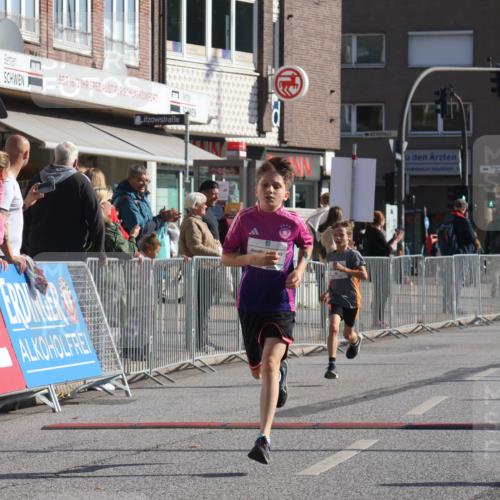 15.09.2024 - PSD Bank Halbmarathon Michael Strokosch http://msf.ph/oto/7070146 15.09.2024 10:26:07 Ziel 20, 144, 181, 240, 242 meine-sportfotos.de
