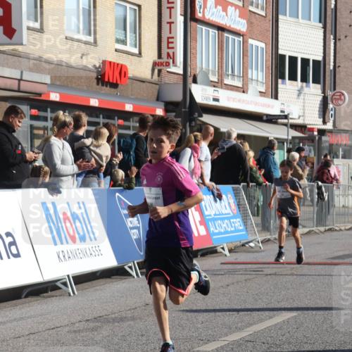15.09.2024 - PSD Bank Halbmarathon Michael Strokosch http://msf.ph/oto/7070187 15.09.2024 10:26:09 Ziel 9, 20, 88, 144, 181, 240, 242, 295 meine-sportfotos.de