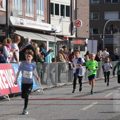 15.09.2024 - PSD Bank Halbmarathon Michael Strokosch http://msf.ph/oto/7070234 15.09.2024 10:26:14 Ziel 9, 86, 88, 144, 181, 188, 216, 242, 295 meine-sportfotos.de