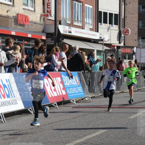 15.09.2024 - PSD Bank Halbmarathon Michael Strokosch http://msf.ph/oto/7070243 15.09.2024 10:26:14 Ziel 9, 86, 88, 144, 181, 188, 216, 242, 295 meine-sportfotos.de