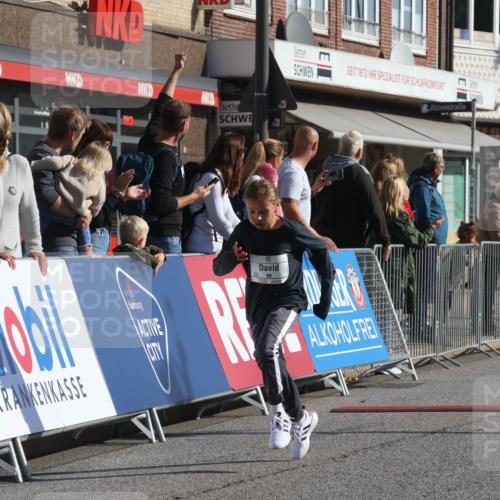 15.09.2024 - PSD Bank Halbmarathon Michael Strokosch http://msf.ph/oto/7070577 15.09.2024 10:26:51 Ziel 42, 69, 134, 212, 215, 284 meine-sportfotos.de