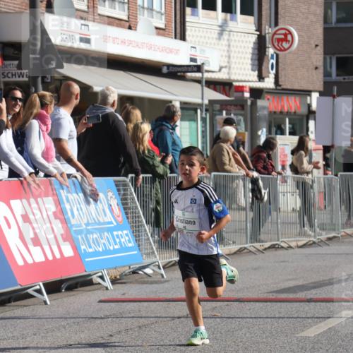15.09.2024 - PSD Bank Halbmarathon Michael Strokosch http://msf.ph/oto/7070645 15.09.2024 10:26:55 Ziel 18, 42, 69, 75, 82, 215, 270, 284, 294 meine-sportfotos.de