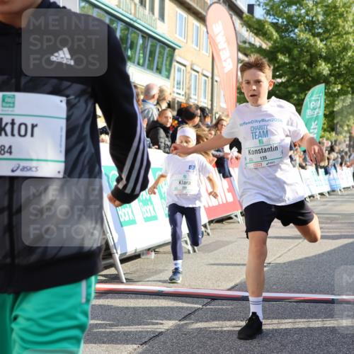 15.09.2024 - PSD Bank Halbmarathon Strokosch-Dieckow http://msf.ph/oto/7070676 15.09.2024 10:28:26 Ziel 14, 43, 84, 94, 132, 135, 149, 161, 166, 208, 217, 230, 258, 262, 293 meine-sportfotos.de