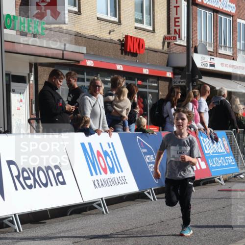 15.09.2024 - PSD Bank Halbmarathon Michael Strokosch http://msf.ph/oto/7070726 15.09.2024 10:27:04 Ziel 18, 42, 69, 75, 82, 136, 167, 198, 210, 270, 294 meine-sportfotos.de