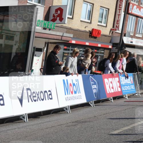 15.09.2024 - PSD Bank Halbmarathon Michael Strokosch http://msf.ph/oto/7070738 15.09.2024 10:27:05 Ziel 18, 42, 75, 82, 136, 167, 198, 210, 270, 294 meine-sportfotos.de