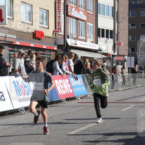 15.09.2024 - PSD Bank Halbmarathon Michael Strokosch http://msf.ph/oto/7070774 15.09.2024 10:27:08 Ziel 18, 42, 75, 82, 87, 136, 139, 167, 198, 210, 219, 268, 270, 272, 294 meine-sportfotos.de