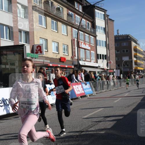 15.09.2024 - PSD Bank Halbmarathon Michael Strokosch http://msf.ph/oto/7070890 15.09.2024 10:27:17 Ziel 48, 87, 136, 139, 174, 198, 210, 219, 233, 268, 272 meine-sportfotos.de