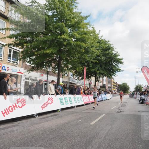 15.09.2024 - PSD Bank Halbmarathon Miley Keyser http://msf.ph/oto/7070929 15.09.2024 11:24:08 Ziel 610, 659, 672, 675, 891, 1098 meine-sportfotos.de