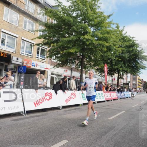 15.09.2024 - PSD Bank Halbmarathon Miley Keyser http://msf.ph/oto/7072114 15.09.2024 11:26:29 Ziel 688, 884, 1036, 1064, 1119, 1263 meine-sportfotos.de