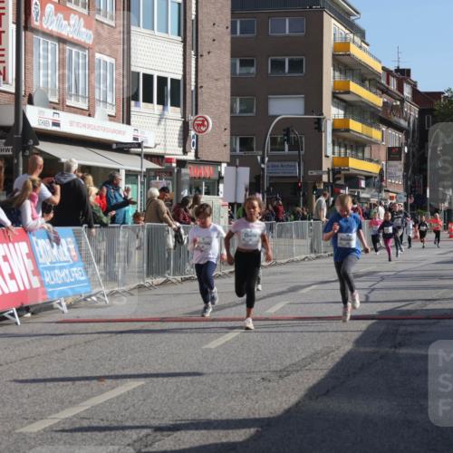 15.09.2024 - PSD Bank Halbmarathon Michael Strokosch http://msf.ph/oto/7072327 15.09.2024 10:29:27 Ziel 46, 80, 85, 111, 112, 120, 194, 254, 255 meine-sportfotos.de
