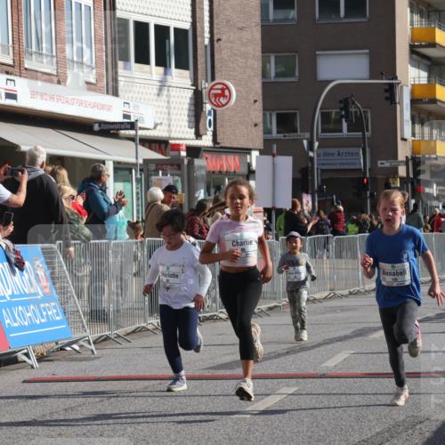 15.09.2024 - PSD Bank Halbmarathon Michael Strokosch http://msf.ph/oto/7072333 15.09.2024 10:29:28 Ziel 46, 60, 80, 85, 111, 112, 120, 194, 254 meine-sportfotos.de