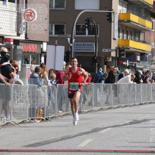 15.09.2024 - PSD Bank Halbmarathon Michael Strokosch http://msf.ph/oto/7075260 15.09.2024 11:05:54 Ziel 450, 452 meine-sportfotos.de