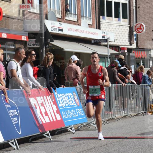 15.09.2024 - PSD Bank Halbmarathon Michael Strokosch http://msf.ph/oto/7075301 15.09.2024 11:05:56 Ziel 450, 452 meine-sportfotos.de
