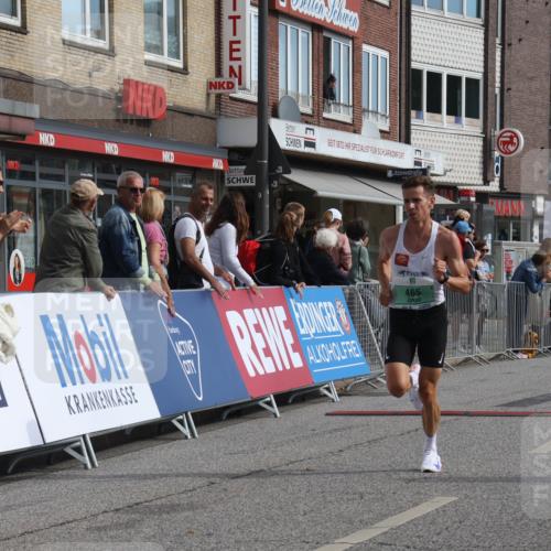 15.09.2024 - PSD Bank Halbmarathon Michael Strokosch http://msf.ph/oto/7075716 15.09.2024 11:07:05 Ziel 456, 460, 465, 467, 468, 472 meine-sportfotos.de