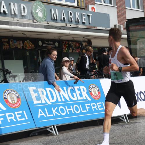 15.09.2024 - PSD Bank Halbmarathon Michael Strokosch http://msf.ph/oto/7075733 15.09.2024 11:07:07 Ziel 456, 460, 465, 467, 468, 472 meine-sportfotos.de