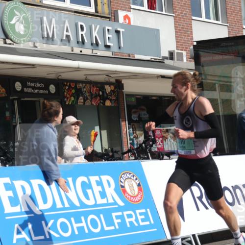 15.09.2024 - PSD Bank Halbmarathon Michael Strokosch http://msf.ph/oto/7076579 15.09.2024 11:09:12 Ziel 495, 499, 510, 529 meine-sportfotos.de