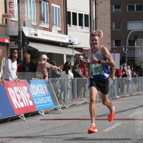 15.09.2024 - PSD Bank Halbmarathon Michael Strokosch http://msf.ph/oto/7077234 15.09.2024 11:10:31 Ziel 404, 512, 520, 840 meine-sportfotos.de