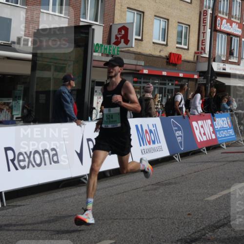 15.09.2024 - PSD Bank Halbmarathon Michael Strokosch http://msf.ph/oto/7077497 15.09.2024 11:11:02 Ziel 481, 513, 523, 524, 543 meine-sportfotos.de