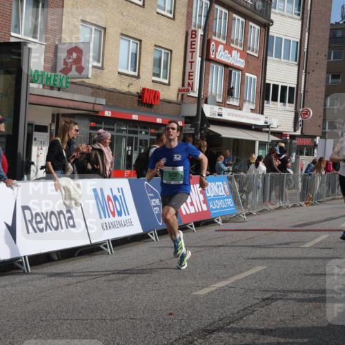 15.09.2024 - PSD Bank Halbmarathon Michael Strokosch http://msf.ph/oto/7077546 15.09.2024 11:11:08 Ziel 513, 518, 523, 524, 543 meine-sportfotos.de