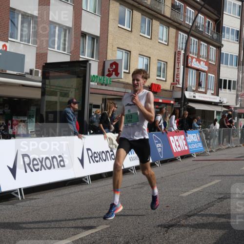 15.09.2024 - PSD Bank Halbmarathon Michael Strokosch http://msf.ph/oto/7077569 15.09.2024 11:11:09 Ziel 513, 518, 523, 524, 543 meine-sportfotos.de