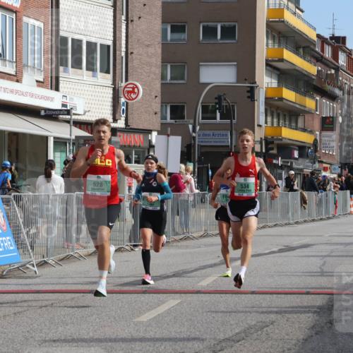 15.09.2024 - PSD Bank Halbmarathon Michael Strokosch http://msf.ph/oto/7078201 15.09.2024 11:12:31 Ziel 498, 509, 528, 534, 838, 841 meine-sportfotos.de