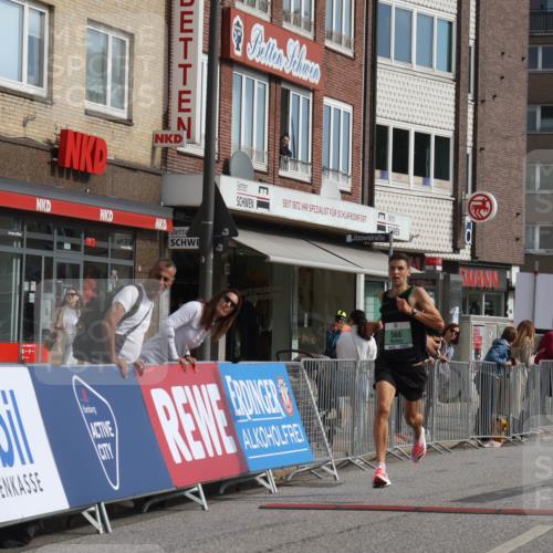 15.09.2024 - PSD Bank Halbmarathon Michael Strokosch http://msf.ph/oto/7078255 15.09.2024 11:12:38 Ziel 498, 509, 528, 534, 566, 838, 841 meine-sportfotos.de