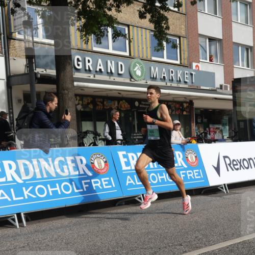15.09.2024 - PSD Bank Halbmarathon Michael Strokosch http://msf.ph/oto/7078291 15.09.2024 11:12:40 Ziel 498, 509, 528, 534, 554, 566, 838, 841 meine-sportfotos.de