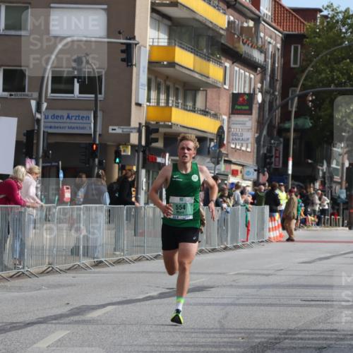 15.09.2024 - PSD Bank Halbmarathon Michael Strokosch http://msf.ph/oto/7078304 15.09.2024 11:12:44 Ziel 528, 534, 554, 566, 838, 841 meine-sportfotos.de