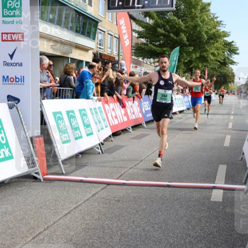 15.09.2024 - PSD Bank Halbmarathon Strokosch-Dieckow http://msf.ph/oto/7078481 15.09.2024 11:13:35 Ziel 553, 555, 556, 594, 657 meine-sportfotos.de