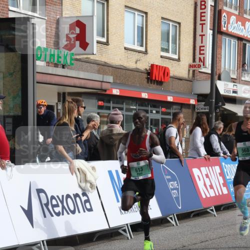 15.09.2024 - PSD Bank Halbmarathon Michael Strokosch http://msf.ph/oto/7079359 15.09.2024 11:14:25 Ziel 406, 417, 540, 544, 564, 568, 589, 613, 848 meine-sportfotos.de