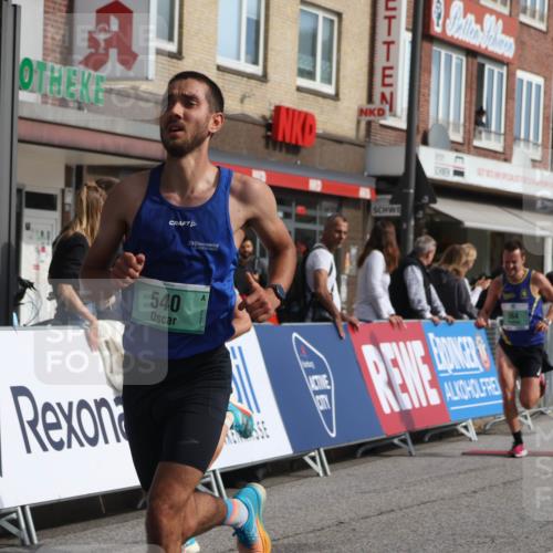 15.09.2024 - PSD Bank Halbmarathon Michael Strokosch http://msf.ph/oto/7079420 15.09.2024 11:14:28 Ziel 417, 540, 544, 564, 568, 589, 613, 845, 848 meine-sportfotos.de